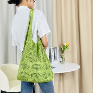 Modische grüne Strick-Tasche für Damen, lässige Schultertasche mit Lochmuster für den Alltag.