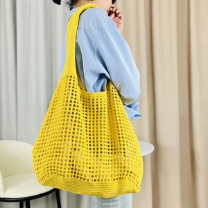 Helle gelbe Strick Netztasche für Damen, stilvolle hohle Umhängetasche für den Alltag