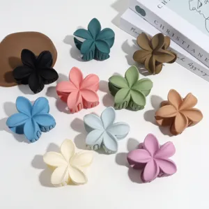 Matte Plumeria Flower Hair Claw Clip Set Colorful Cute Hair Catch Accessories Summer