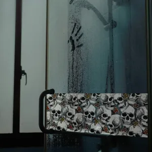 Halloween schedel en mot glassticker, spookachtige raam tegel decoratieve sticker