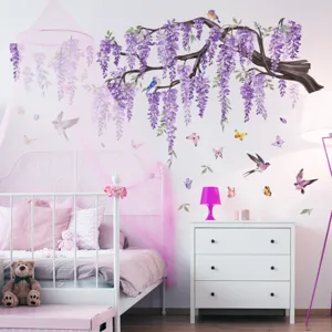 Nahaufnahme des lila Blauregen Baumzweig und Vögel Wandaufklebers für die Schlafzimmerwand.