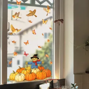Herbst Fensteraufkleber statisch mit süßen Vogelscheuche Kürbissen für Feiertagsthema.