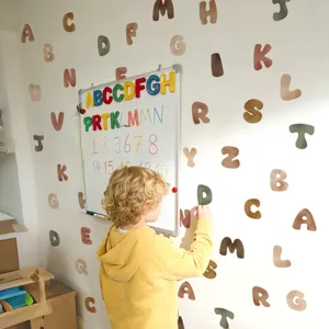 Boheemse alfabet muurstickers voor kinderkamer decoratie, zelfklevende stickers.