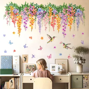 Aquarell Blumenranken und Schmetterlinge Wandtattoo Detail fur das Kinderzimmer Dekoration.