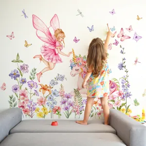 Adorable sticker mural fée licorne fleur papillon vue de détail déco chambre enfant