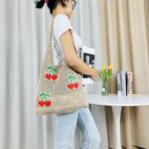 Bolso tote de malla beige con motivo de cereza roja, bolso de hombro casual grande para uso diario.