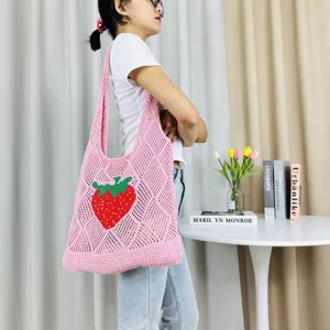 Rosa Häkelnetz Tragetasche mit Erdbeer Muster, große Kapazität Strick Schultertasche Damen.