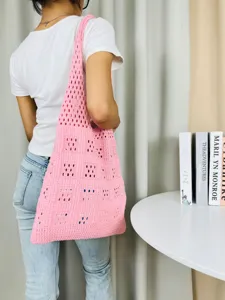 Rosa gehäkelte Tasche Damen, retro hohle Strick Schultertasche, lässige Strandtasche groß.