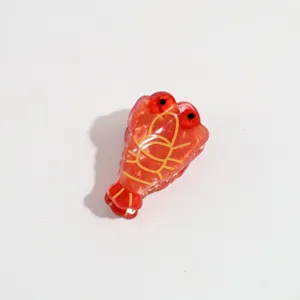 Mini pince à cheveux en acétate design homard mignon, idéale pour coiffer les franges et styles.