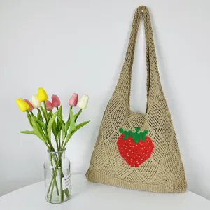 Gestrickte Erdbeere Tragetasche, grosse Kapazitaet freizeits Schultertasche, modische Handtasche.