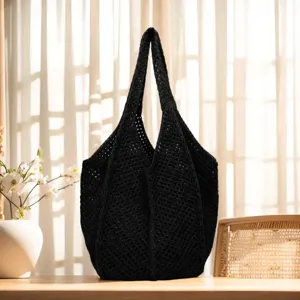 Schwarze Strick-Tasche, Häkel-Strandtasche, ausgehöhlte Damenschultertasche für den täglichen Weg.