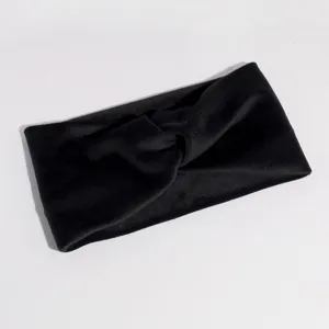 Black velvet knotted headband detail, soft stretch fabric hair accessory for daily wear.