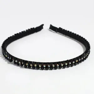 Black rhinestone headband for women, stylish sparkling crystal hair hoop for daily commuting.