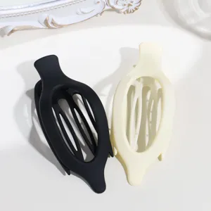 Dettaglio molletta per capelli ovale opaca, accessorio per capelli cavo tinta unita.