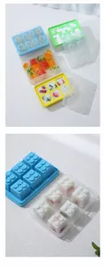 Detalle de cubitera de silicona, diseño de bloques apilables con tapa para postres caseros.