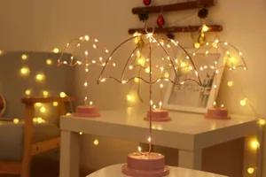Lampara de mesa LED paraguas de hierro rosa luz decorativa habitacion acogedora