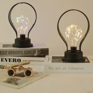 Noordse INS stijl ijzeren kunst decoratieve tafellamp met LED lamp voor slaapkamer.