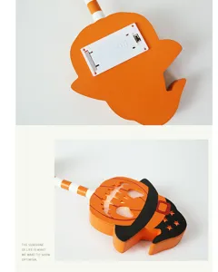 Halloween houten LED pompoen geest handheld decoratieve nachtlamp met gestreepte handgreep.