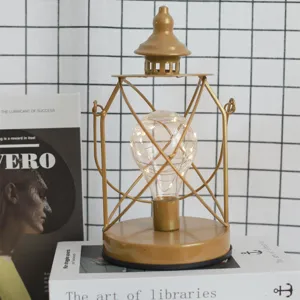 Lámpara de noche con farol de arte en hierro LED retro para decoración del hogar, mesa de noche, salón.