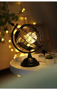 Vintage ijzeren draadmand globe LED nachtlampje creatieve bureau decoratieve lamp voor