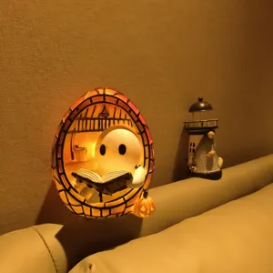 Halloween simpatico fantasma lettura resina luce Notturna atmosfera decorazione