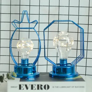 Noordse geometrische ijzeren nachtlamp, creatieve LED tafellamp voor slaapkamer en decoratie.