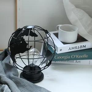 Mooie LED Globe Tafellamp IJzeren Kunst Nachtlampje Europese Stijl Woning Decoratie