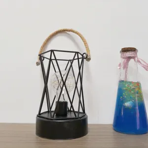 Minimalistische USB hennptouw en ijzeren tafellamp, LED decoratief nachtlampje voor thuis.