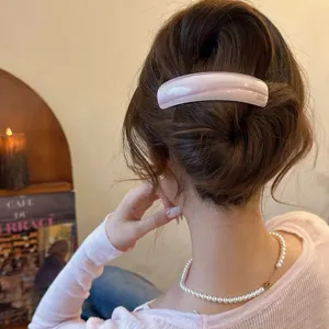 Elegante molletta per capelli a molla con motivo marmo rosa per donna accessorio chic