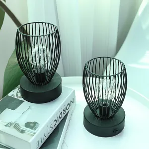 Moderne noordelijke stijl zwarte ijzeren draad tafellamp LED nachtlampje decoratie