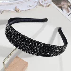 Serre-tête large étincelant en strass pour femmes, accessoire de cheveux en cristal élégant.