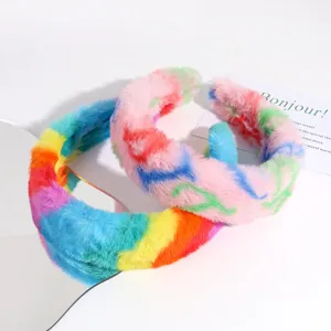 Flauschiger Haarreif für Damen, weicher Plüsch Haarreif mit buntem Design für den Alltag.