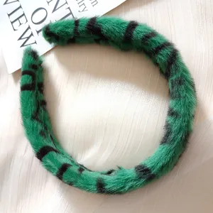 Grüner flauschiger Plüsch-Haarreif, weicher Tierprint-Haarreif für Damen und Mädchen.