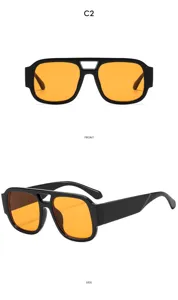 Gafas de sol cuadradas retro de doble puente para mujer, montura negra grande y moderna.
