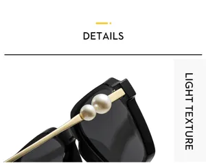 Retro vierkante Y2K zonnebril met parel- en goudmetalen pootjesdetail voor buitenmode.