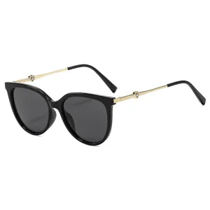 Classic oversized cat-eye sunglasses with gold metal heart temples for women fashion UV400