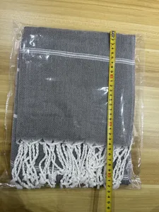 Telo mare turco in cotone tessuto e coperta con frange a righe per uso esterno ideale.