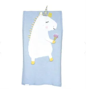 Süße gestreifte Einhorn Babydecke weiche Kuscheldecke für Kinder im Kinderzimmer