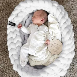 Handgemachte dicke Strick Babynest Neugeborene Fotografie Requisite weißer Wollschlafkorb Bett