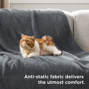 Soft anti-static knit throw blanket for sofa, cozy solid color winter warm fleece blanket.