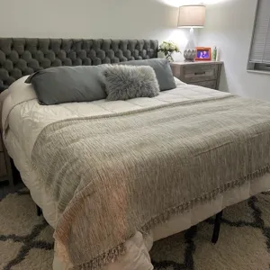 Woven cotton throw blanket with fringe striped cozy warm design for bedroom decor
