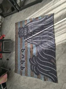 Gemütliche Haustier Motiv Fleecedecke für Sofa, weiche wärmende Wohndecke für alle Jahreszeiten.