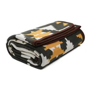 Ethnic style geometric knit blanket, warm woven jacquard blanket for home bed and sofa use.