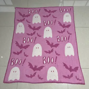 Halloween pink ghost and bat fleece blanket, cozy soft throw blanket for home sofa bedding.
