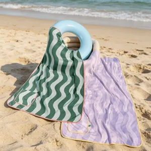 Couverture Refroidissante en Microfibre Serviette de Plage Rayée Couverture Douce à Séchage Rapide pour Maison Voyage Extérieur