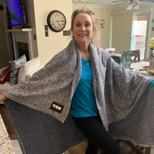 Cozy knit blanket shawl wrap for women, stylish winter warm knitted throw for daily use.