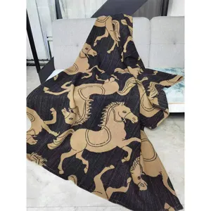 Geweven jacquard paard patroon plaid gezellige zachte wollen bankdeken en warme sjaal.