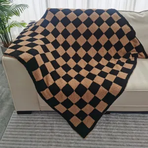 Cozy checkered throw blanket soft flannel jacquard sofa blanket for living room decor