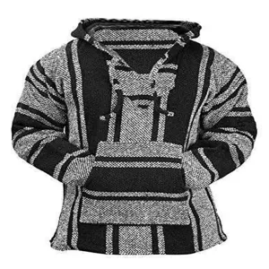 Vue détaillée d'un sweat à capuche Baja tissé classique en noir et blanc avec poche avant.