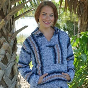 Sweat a capuche Baja texture bleu avec poche pour style decontracte et plein air